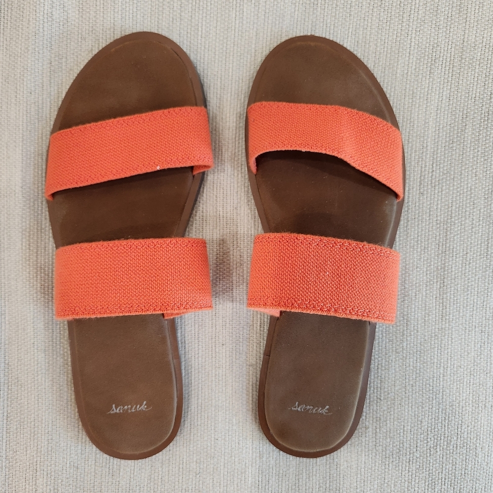 Sanuk orange sandals